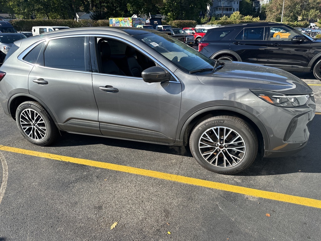 2023 Ford Escape Plug-In Hybrid