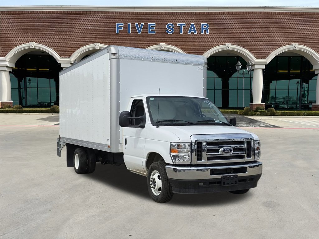 2025 Ford E-Series 16' Box Truck With Power Lift Gate