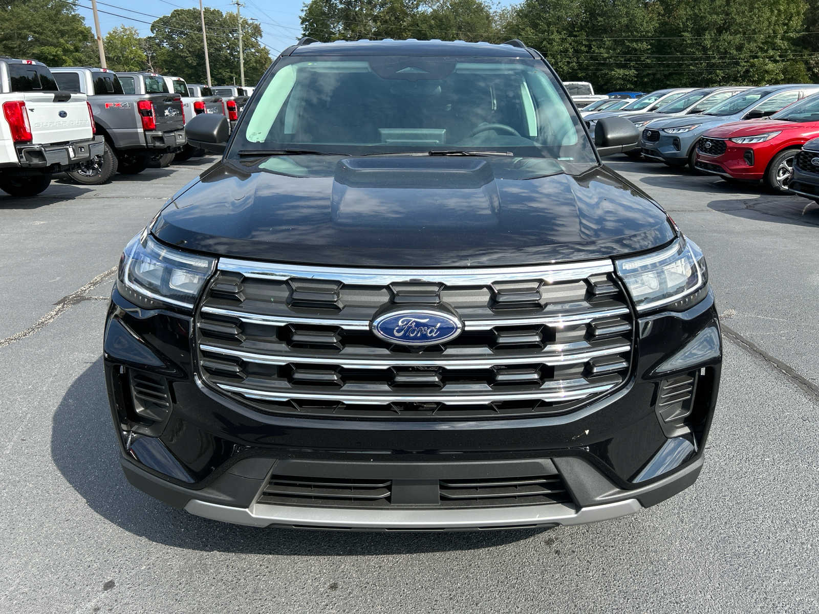 2025 Ford Explorer photo 19