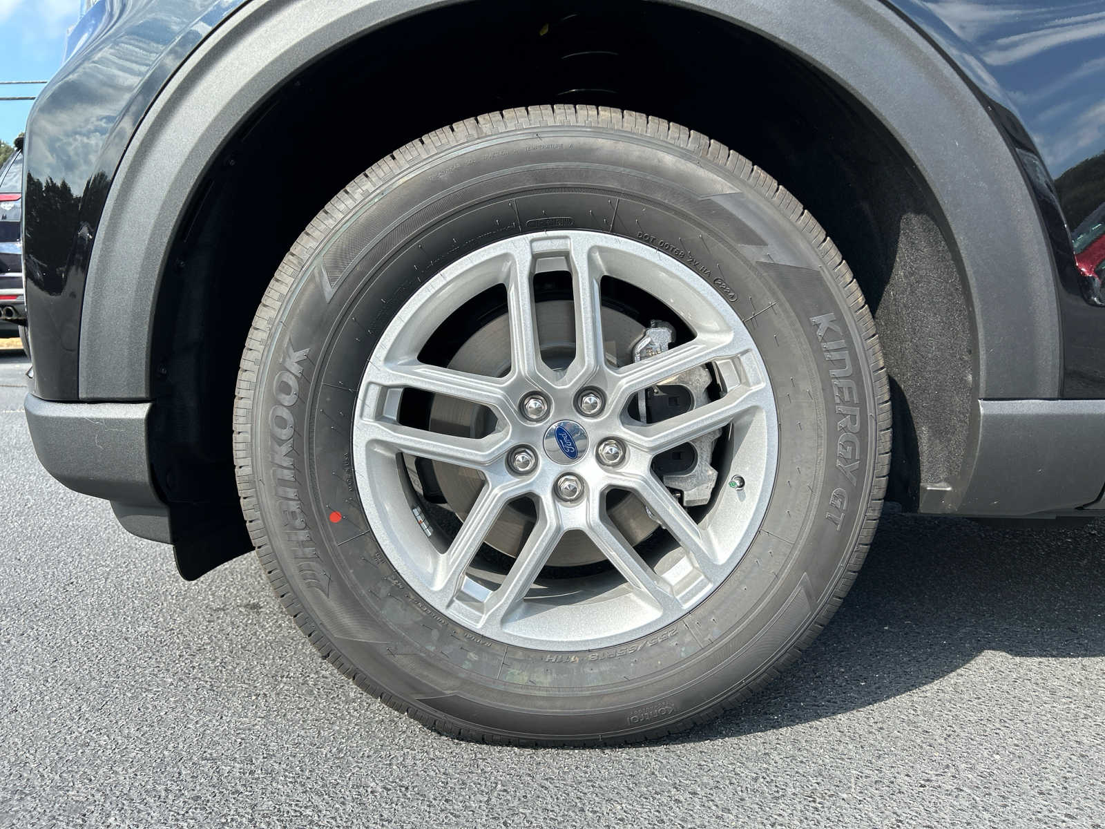 2025 Ford Explorer photo 20