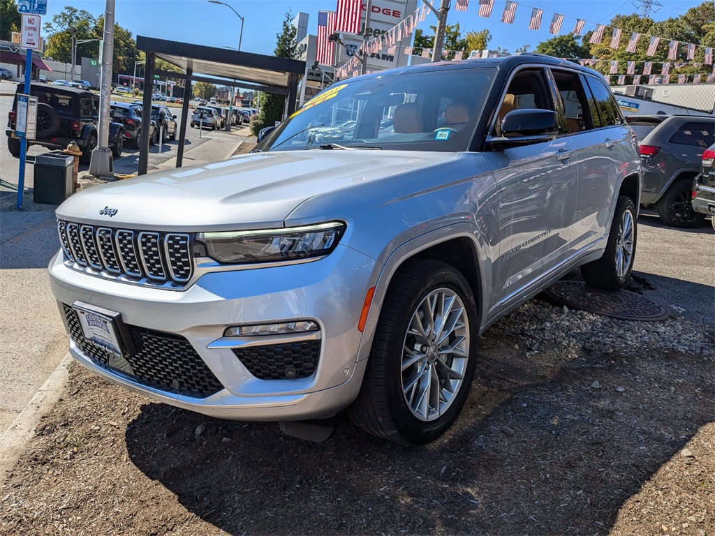 2023 Jeep Grand Cherokee Summit