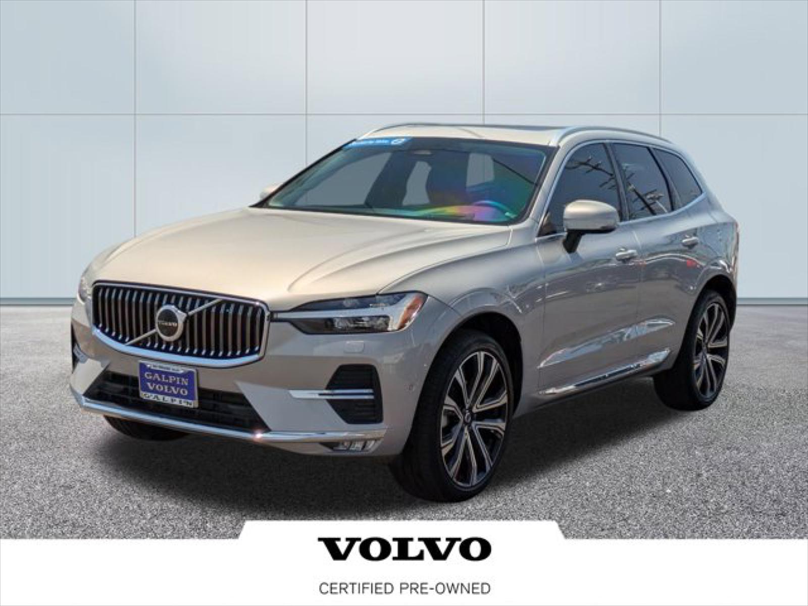 2023 Volvo XC60 B5 Ultimate Bright Theme