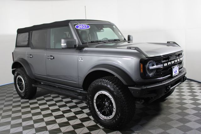 Used 2023 Ford Bronco 4-Door Outer Banks with VIN 1FMEE5DP9PLA84979 for sale in Kansas City