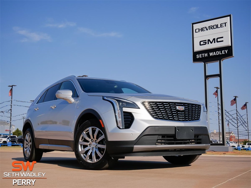 2022 Cadillac XT4 Premium Luxury