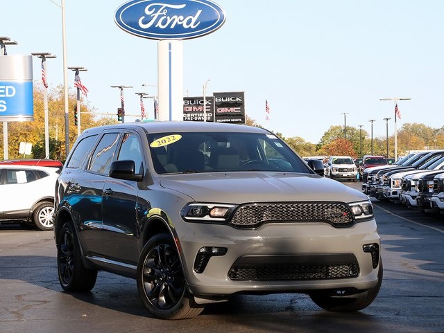 Used 2022 Dodge Durango SXT with VIN 1C4RDJAG2NC222882 for sale in Arlington Heights, IL