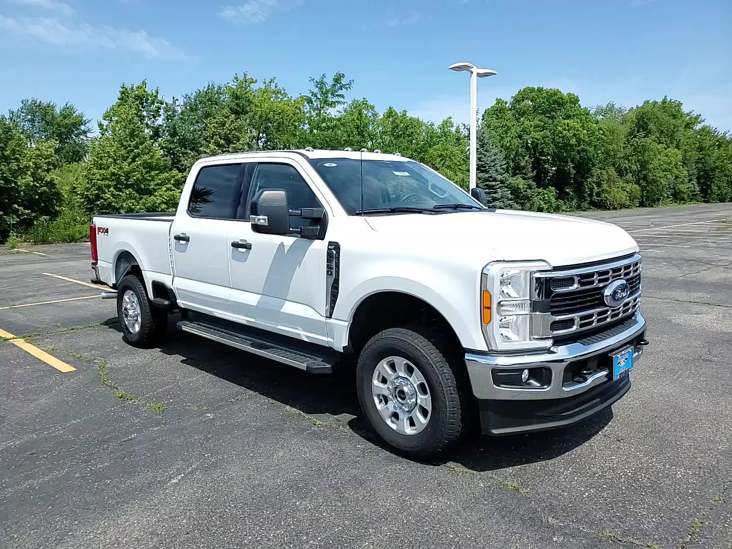 2023 Ford Super Duty F-250 SRW XLT