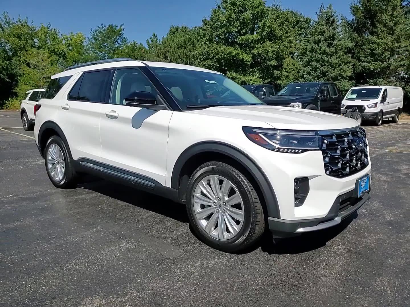 2025 Ford Explorer Platinum