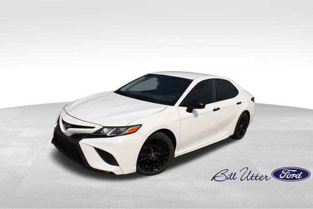 2020 Toyota Camry SE Nightshade