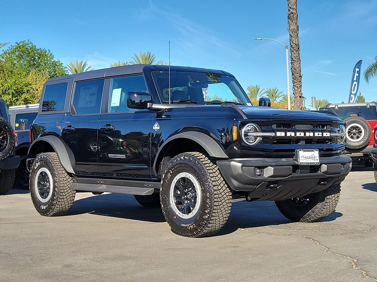 2024 Ford Bronco Outer Banks