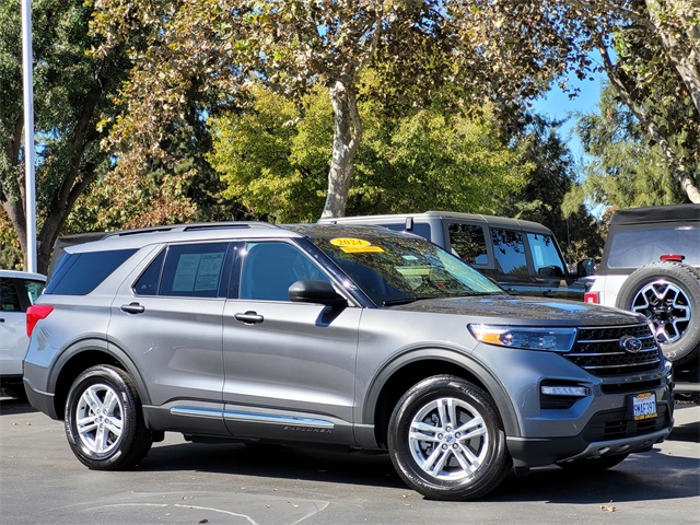 2024 Ford Explorer XLT