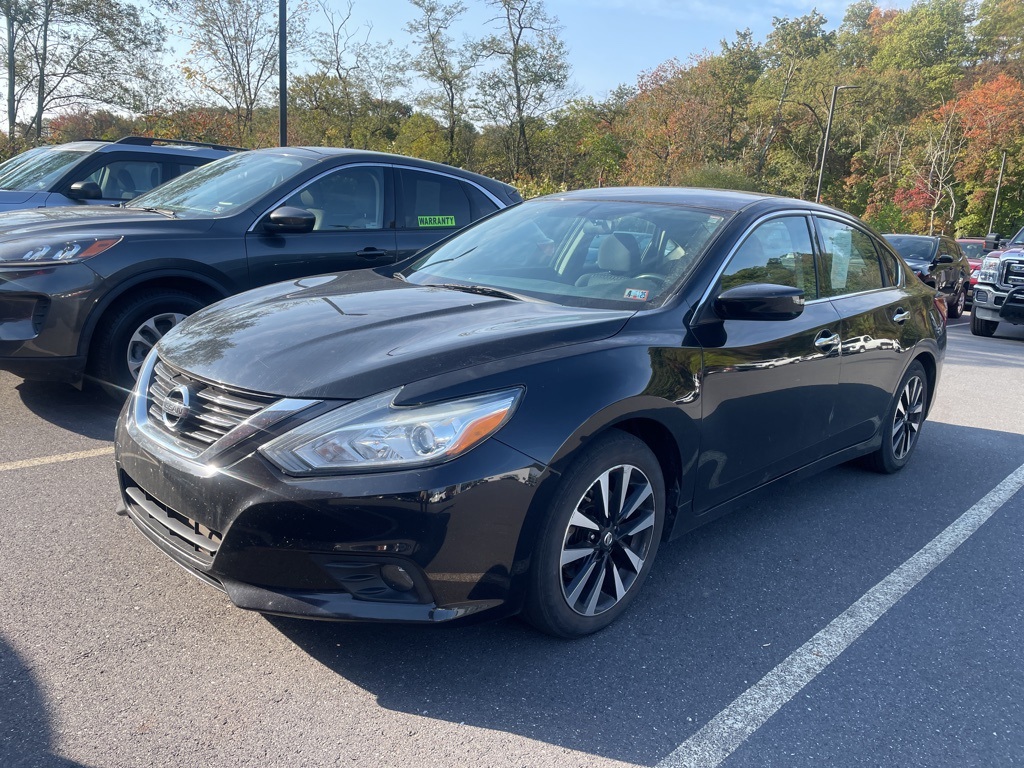 Used 2018 Nissan Altima SV with VIN 1N4AL3AP3JC162557 for sale in Pottsville, PA