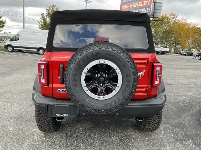 2024 Ford Bronco Badlands photo 6