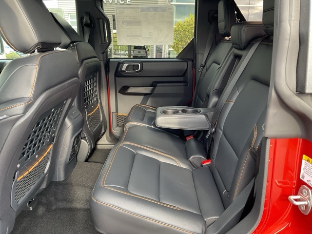2024 Ford Bronco Badlands photo 15
