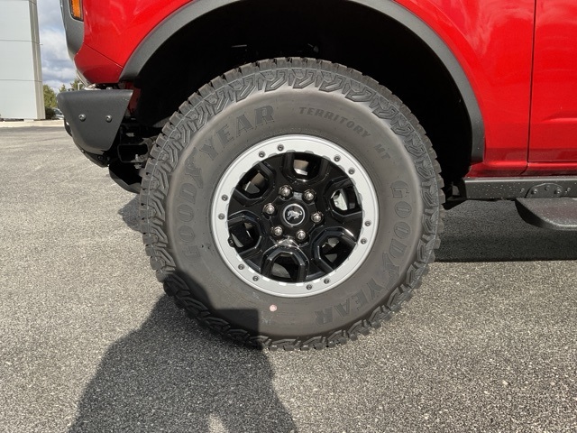 2024 Ford Bronco Badlands photo 18