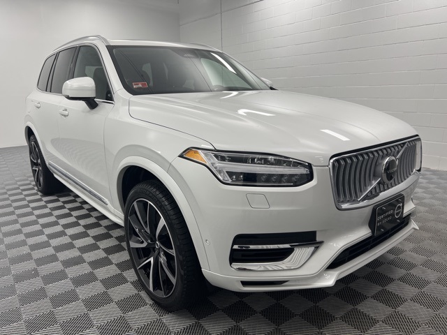 2023 Volvo XC90 Recharge Plug-In Hybrid T8 Plus Bright Theme 7 Passenger