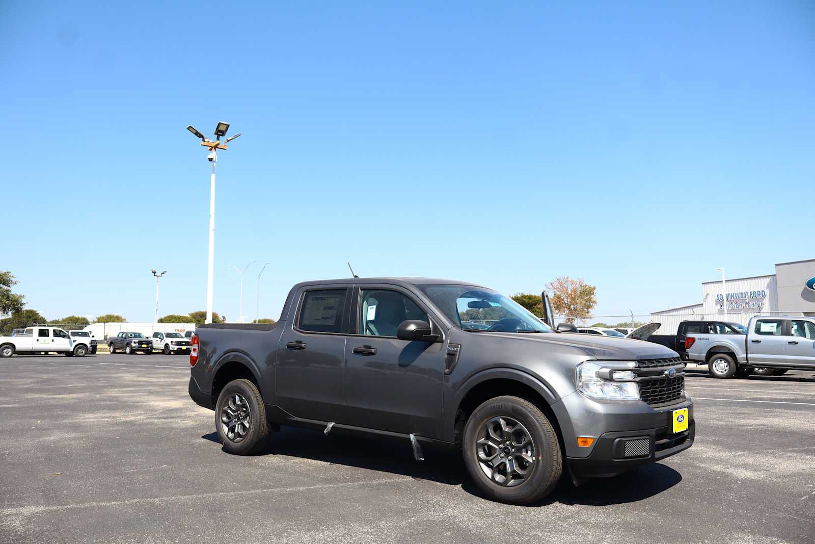 2024 Ford Maverick XLT