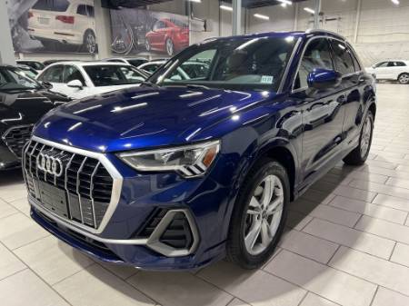 2023 Audi Q3 Premium