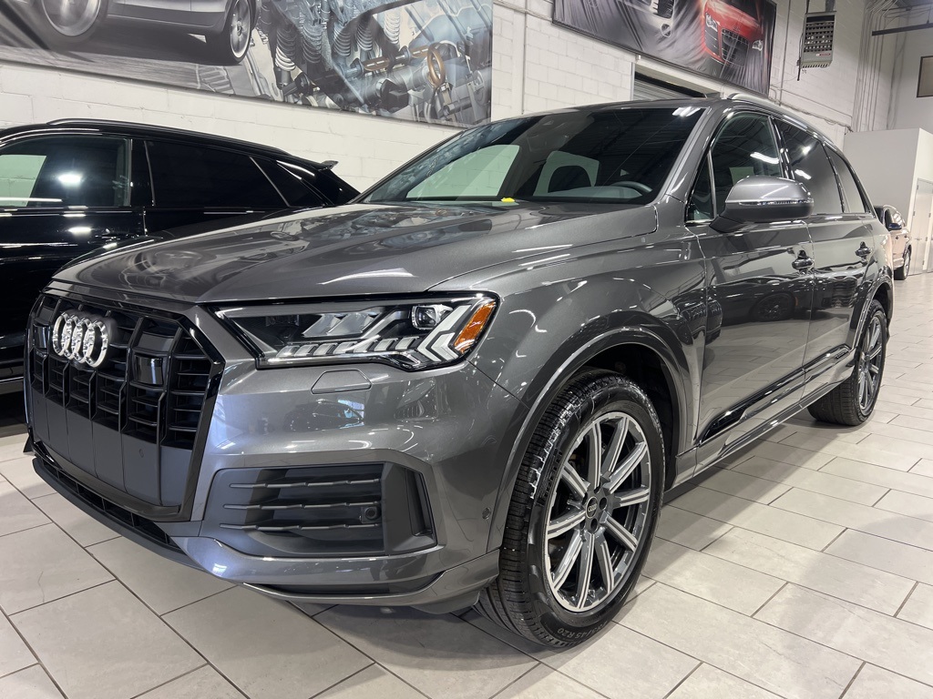 2024 Audi Q7 45 Premium Plus