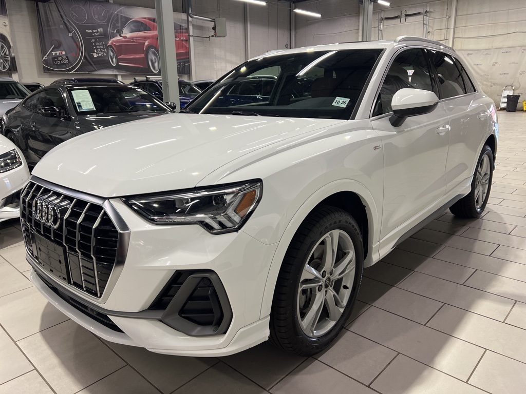 2022 Audi Q3 Premium Plus