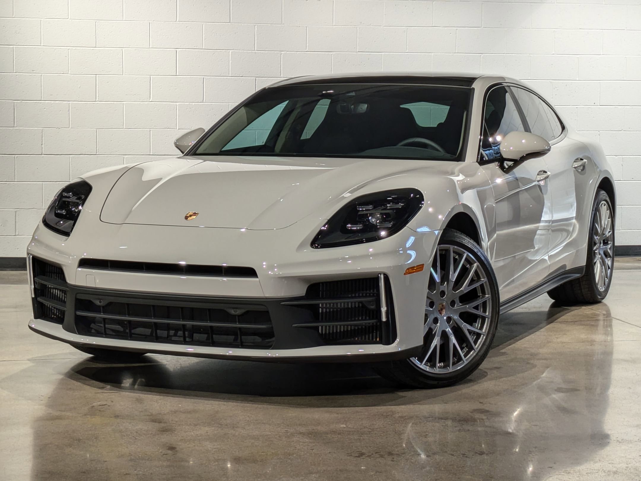 Used 2024 Porsche Panamera 