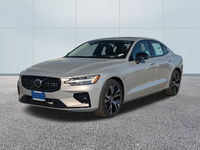 2025 Volvo S60 Core