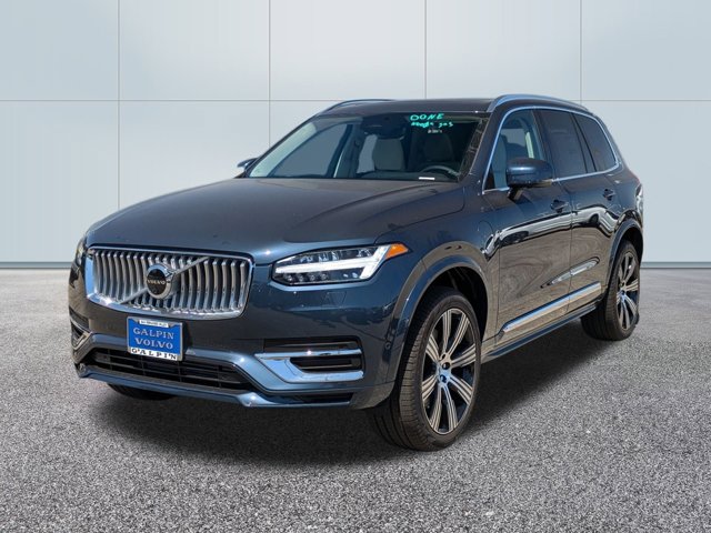 2025 Volvo XC90 Recharge Plug-In Hybrid Plus