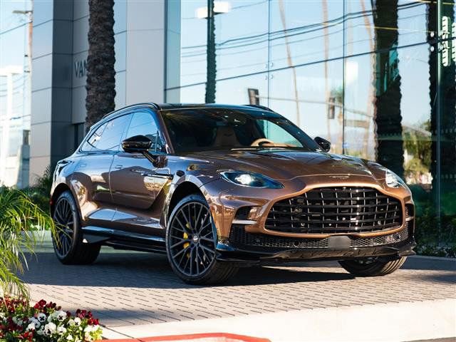 2024 Aston Martin DBX 707