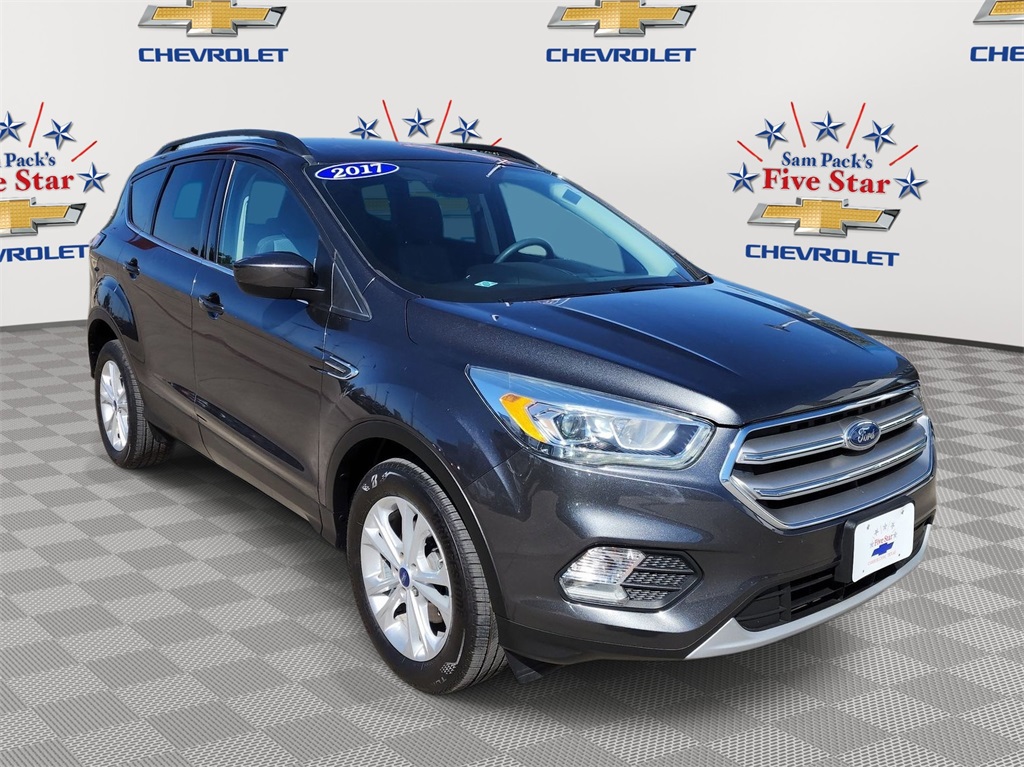 Used 2017 Ford Escape SE