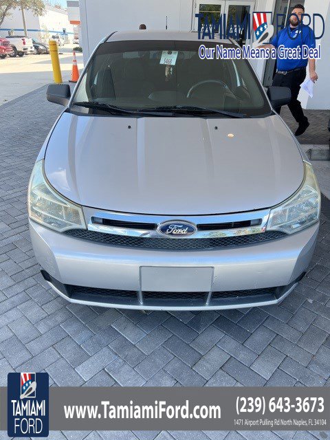 Used 2010 Ford Focus SE with VIN 1FAHP3FN5AW289416 for sale in Naples, FL