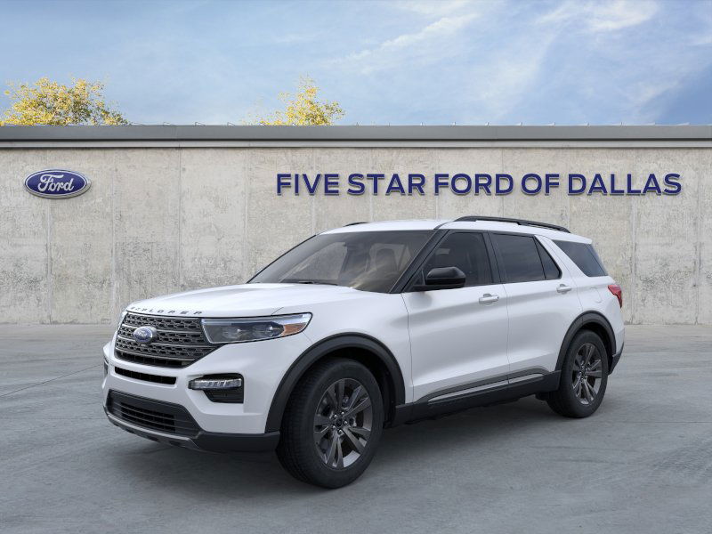 New 2024 Ford Explorer XLT