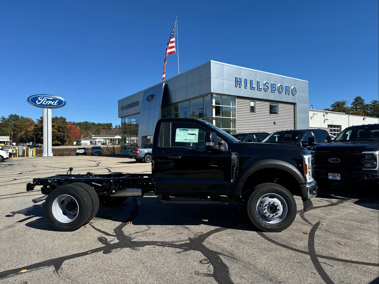 2024 Ford Super Duty F-600 DRW XL 4WD Reg Cab 145 WB 60 CA