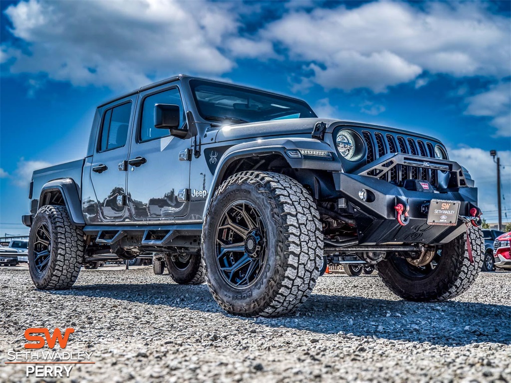 2022 Jeep Gladiator Overland