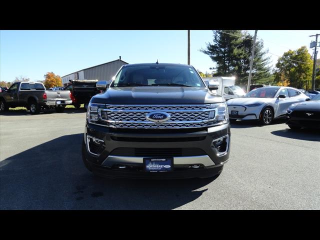 2020 Ford Expedition MAX Platinum photo 2