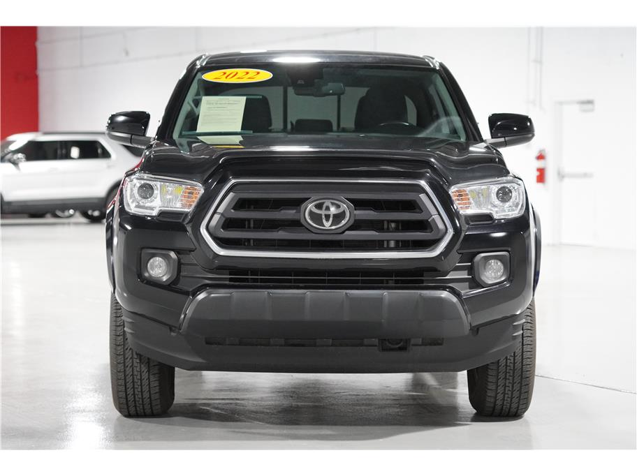 2022 Toyota Tacoma SR5 photo 8