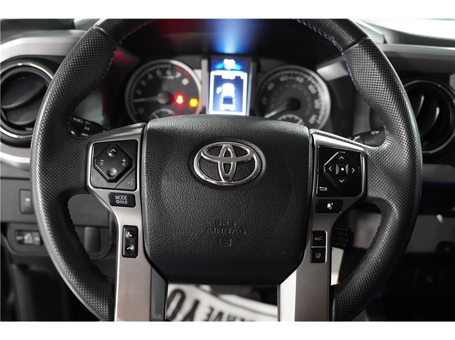 2022 Toyota Tacoma SR5 photo 15