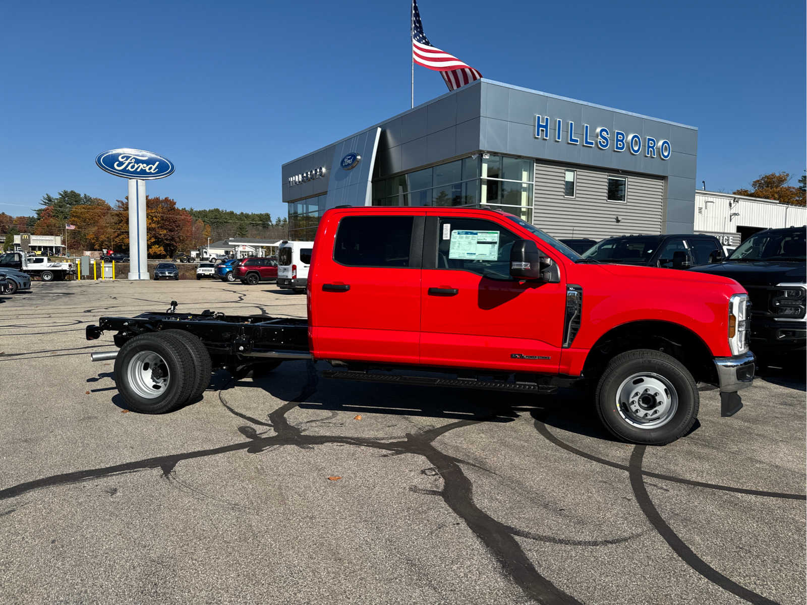 2024 Ford Super Duty F-350 DRW XL 4WD Crew Cab 179 WB 60 CA