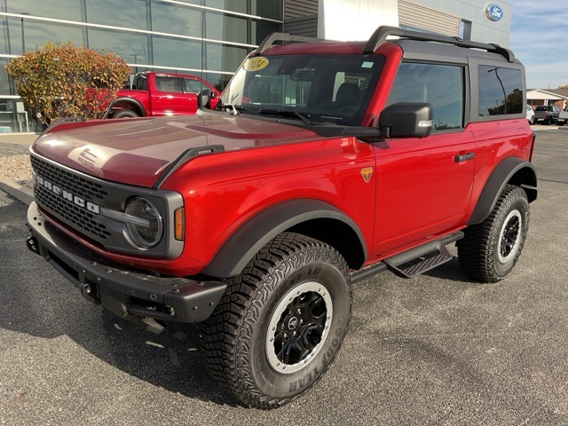 2024 Ford Bronco Badlands photo 2