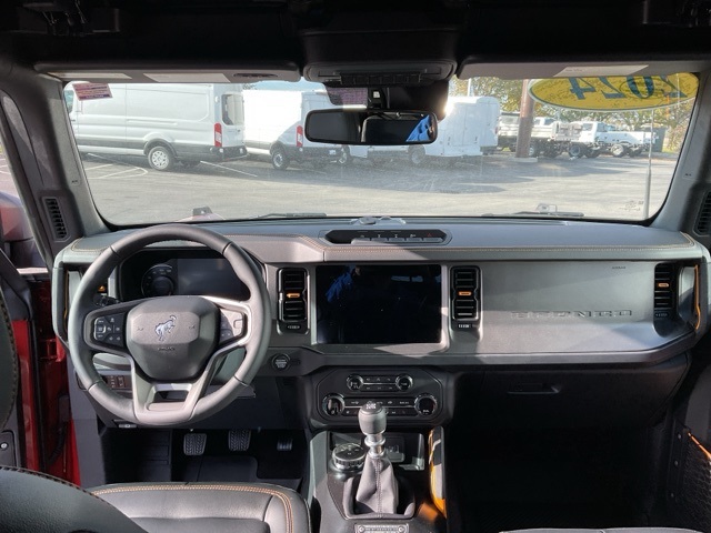 2024 Ford Bronco Badlands photo 9