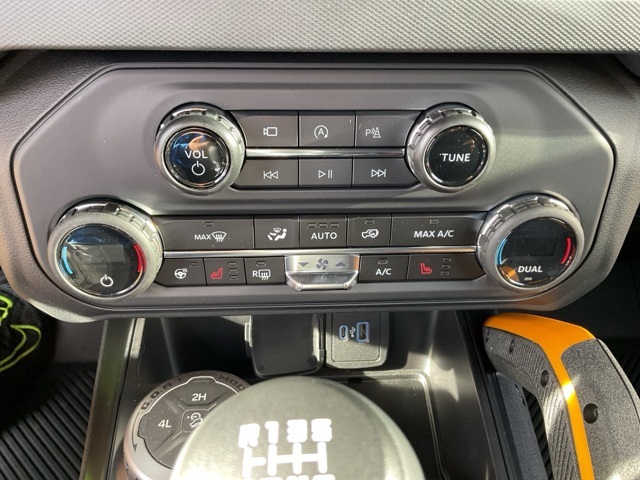 2024 Ford Bronco Badlands photo 11