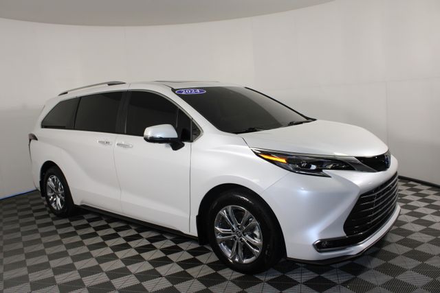 2024 Toyota Sienna Platinum