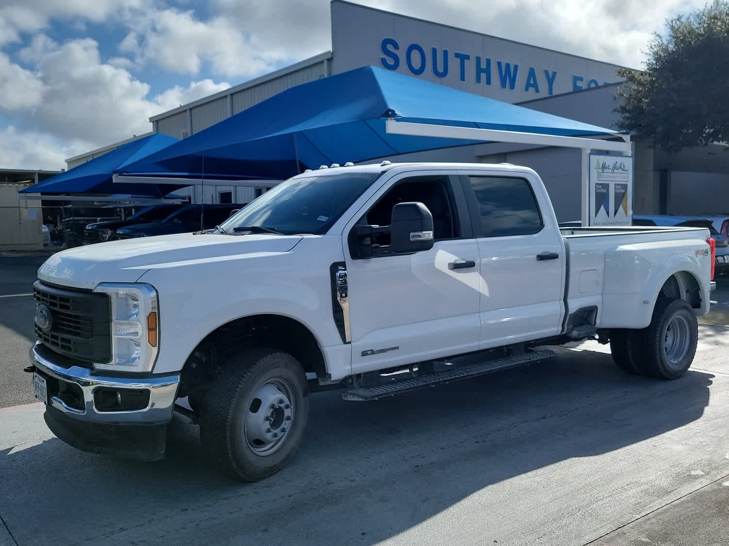 2024 Ford Super Duty F-350 DRW XL