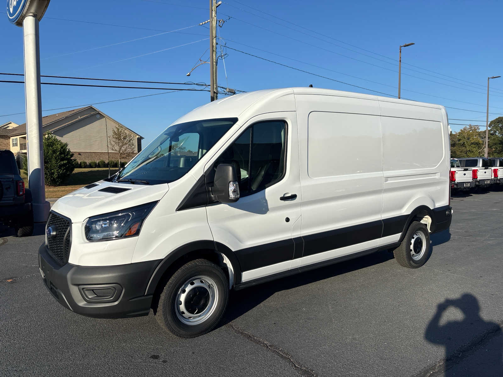 2024 Ford Transit T-250 148 MED RF 9070 GV