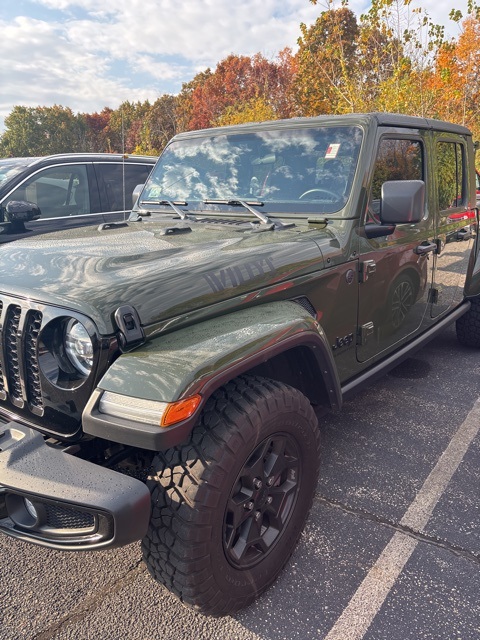 2022 Jeep Gladiator Sport