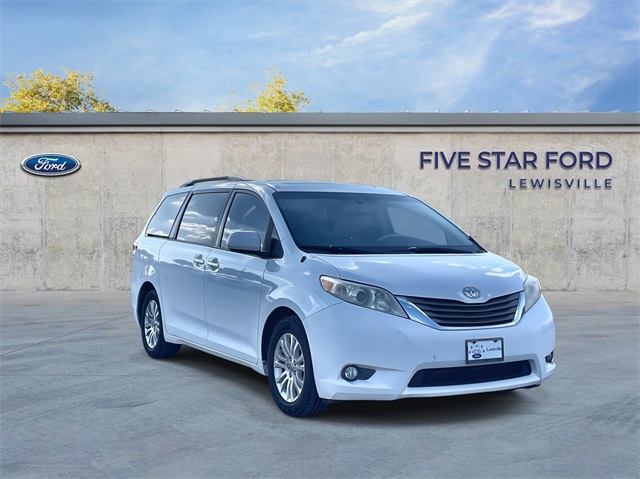 2012 Toyota Sienna XLE