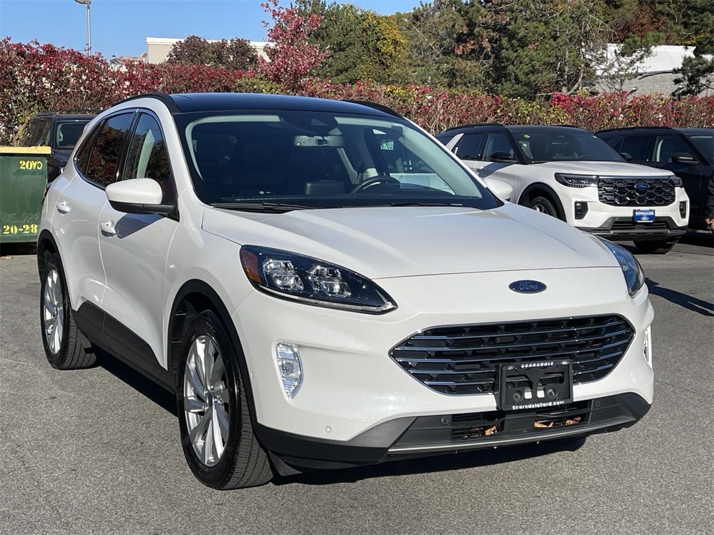 2022 Ford Escape Titanium