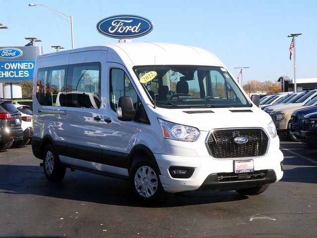 Used 2022 Ford Transit Passenger Van XLT with VIN 1FBAX2C80NKA19869 for sale in Arlington Heights, IL