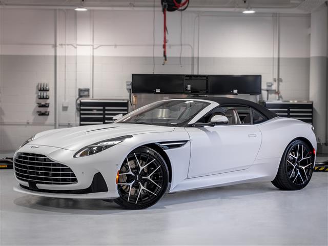 2025 Aston Martin DB12 Volante