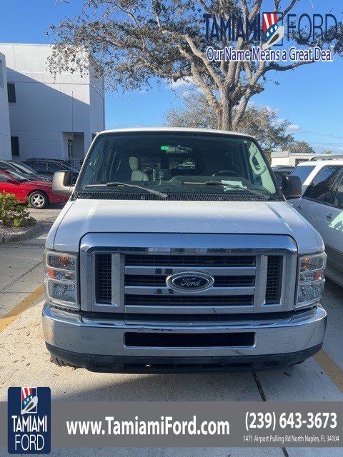 2011 Ford E-350SD XLT