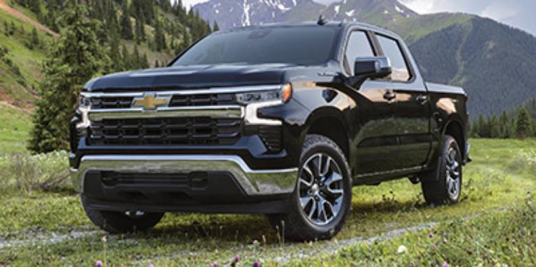 2023 Chevrolet Silverado 1500 2WD Crew Cab 147 Custom