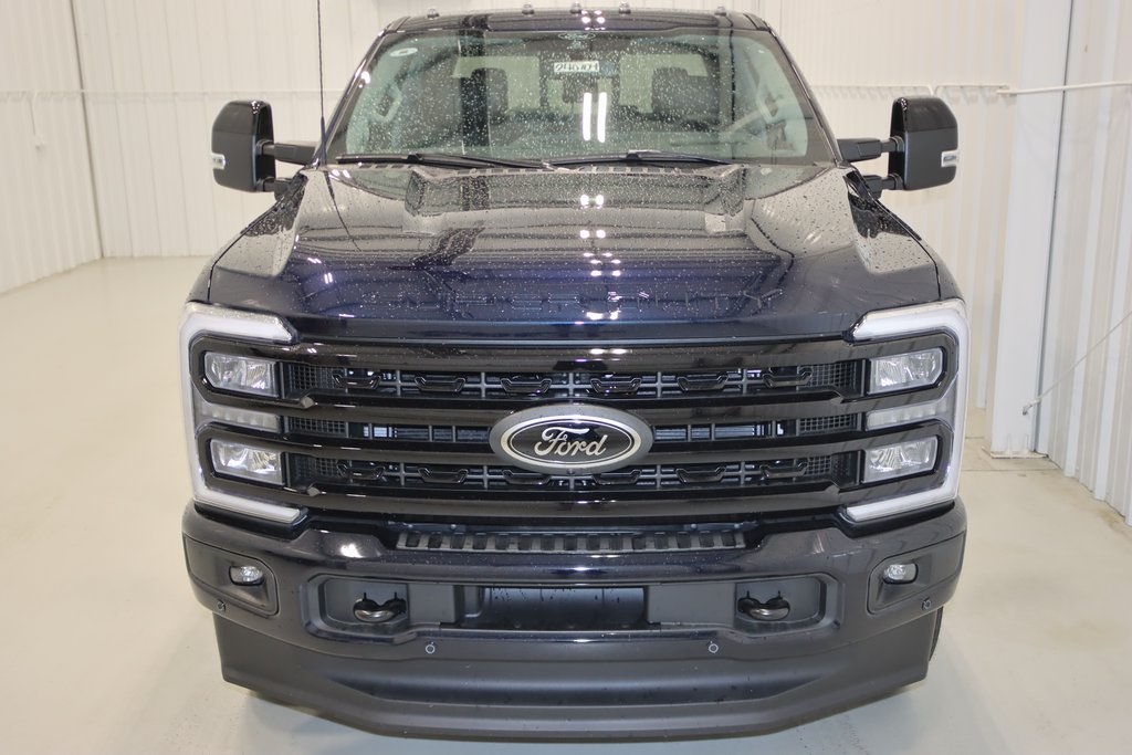 2024 Ford F-350 photo 3